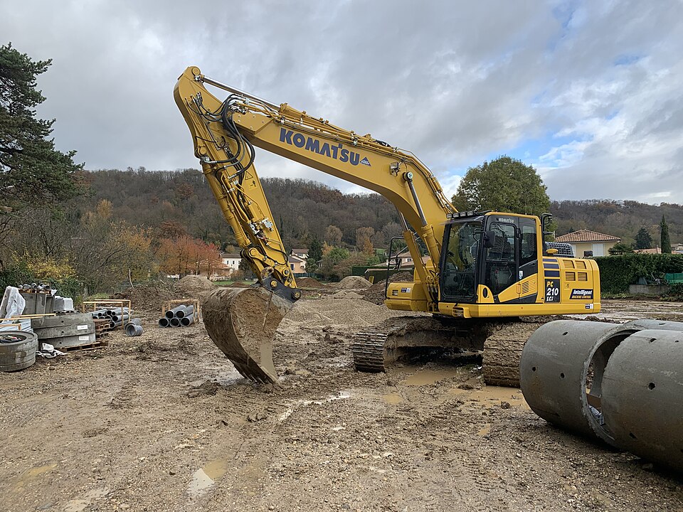 Komatsu PC210 Excavator for Rent