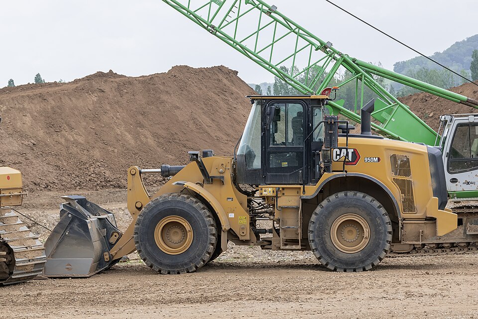 Caterpillar 950M Wheel Loader